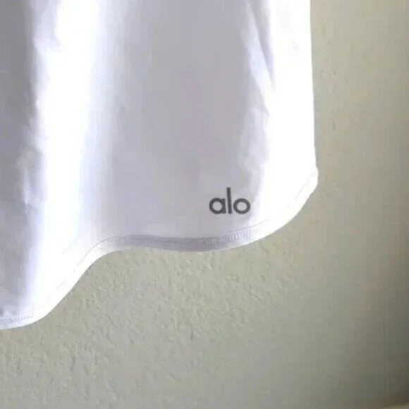 Alo Yoga Match Point Tennis Skirt & Size Small & White Color NWOT - Picture 6 of 6